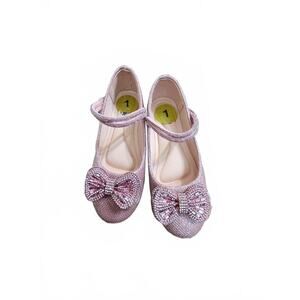 Adorable Pink Mary Jane Shoes with Bow – Perfect for Little Girls, Size 1